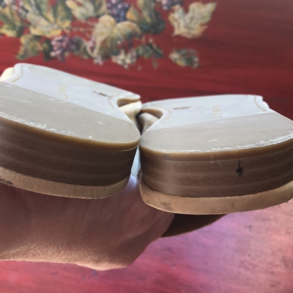 Lucky Brand slip on shoes. With llama and “lucky you” Size 8M/38 - Picture 9 of 9